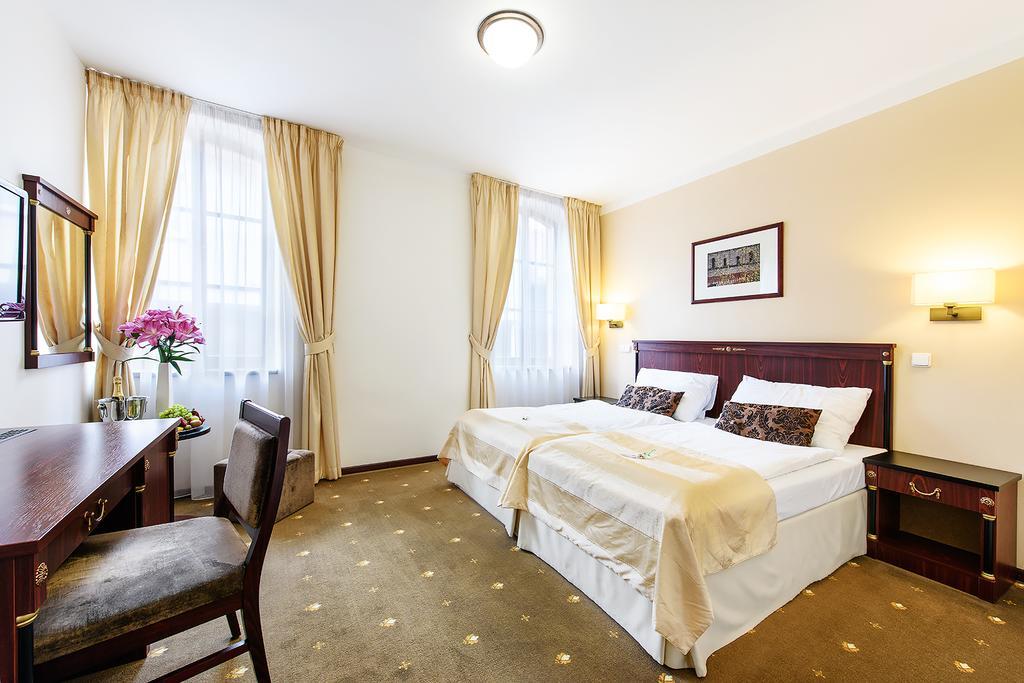 Hotel&Apartments U Černého orla Třebíč Extérieur photo